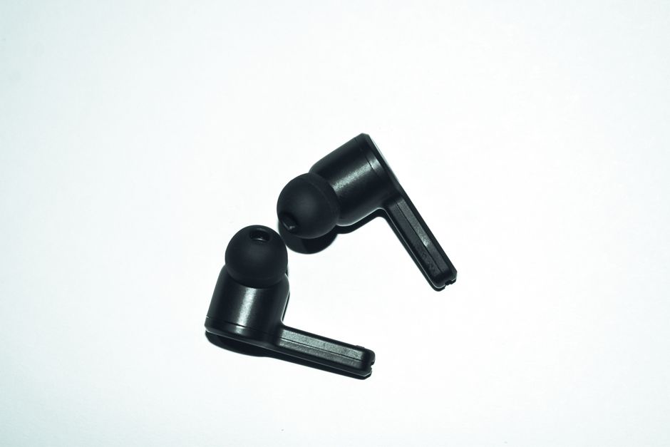open-ear earphone