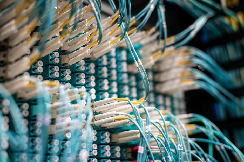 fiber optic cable cutting