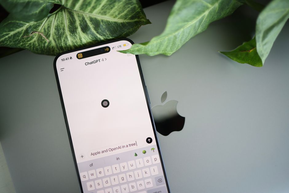 Apple China AI development