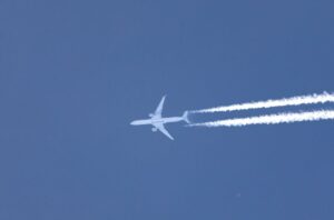 airplane contrails climate impact