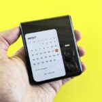 foldable smartphone design