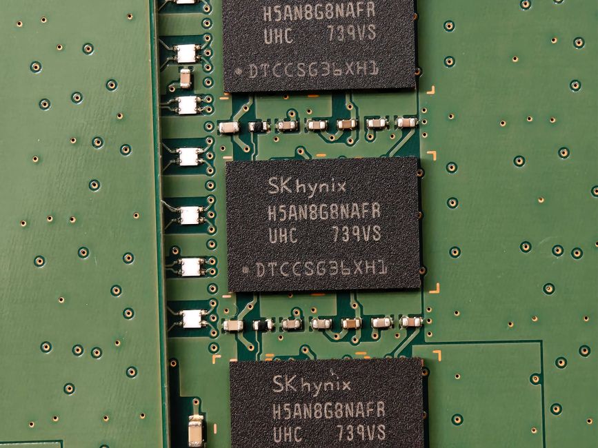 LPDDR6 memory chip