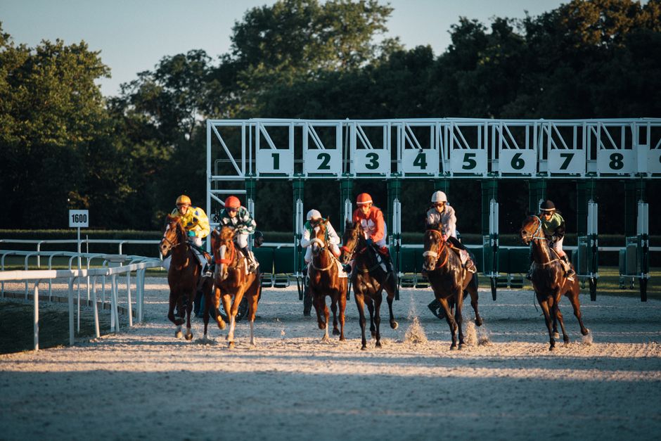 Safiya Osborne jockey