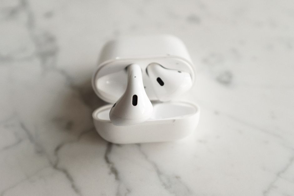AirPods 5 wireless charging case