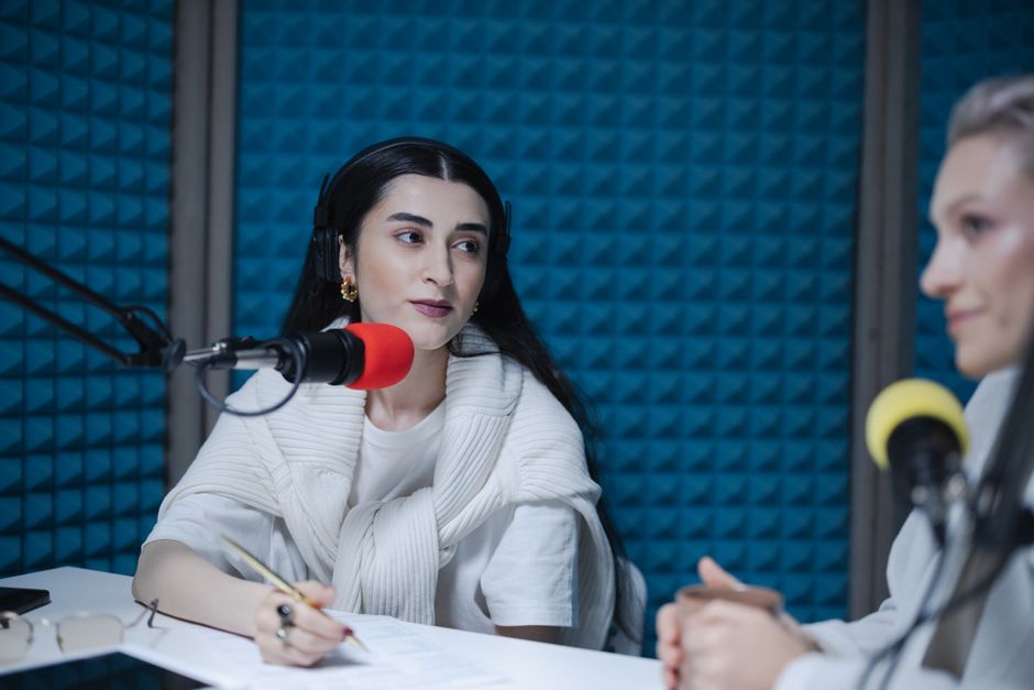AI radio host